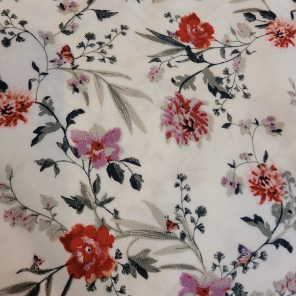 Your Story Off the Shoulder Floral Top - Picture 3 of 3